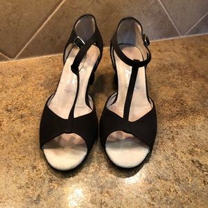 Dancing shoes size 8